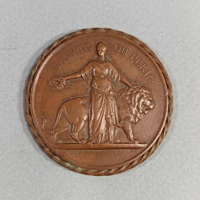 MEDAILLE DE LA SOCIETE FRANCAISE DE SAUVETAGE 1879 EN BRONZE SAUVER OU PERIR VICTOIRE AU LION ATTRIBUEE A ROGER JEAN EN 1886